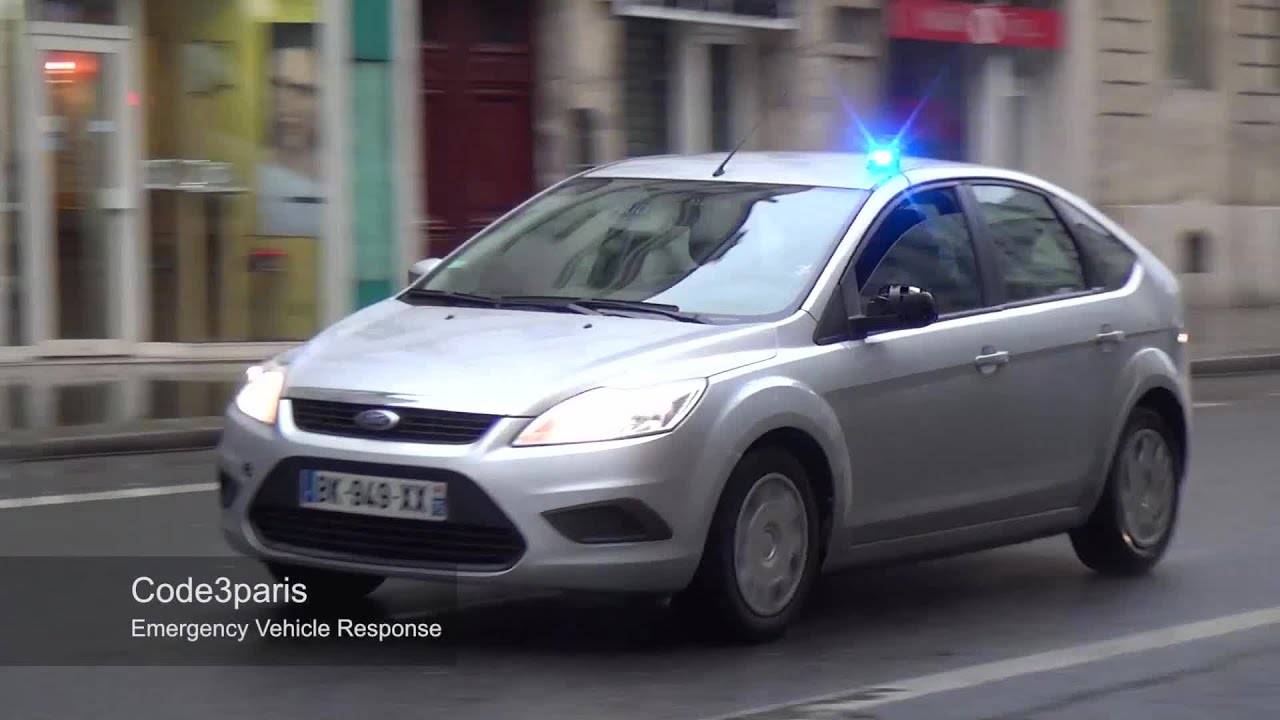 Voitures de police banalisées (collection)  // Unmarked Police Cars Responding Paris