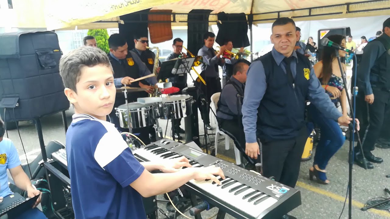 EN BARRANQUILLA ME QUEDO  JOE ARROYO (JUANES SIERRA) SOLO PIANO