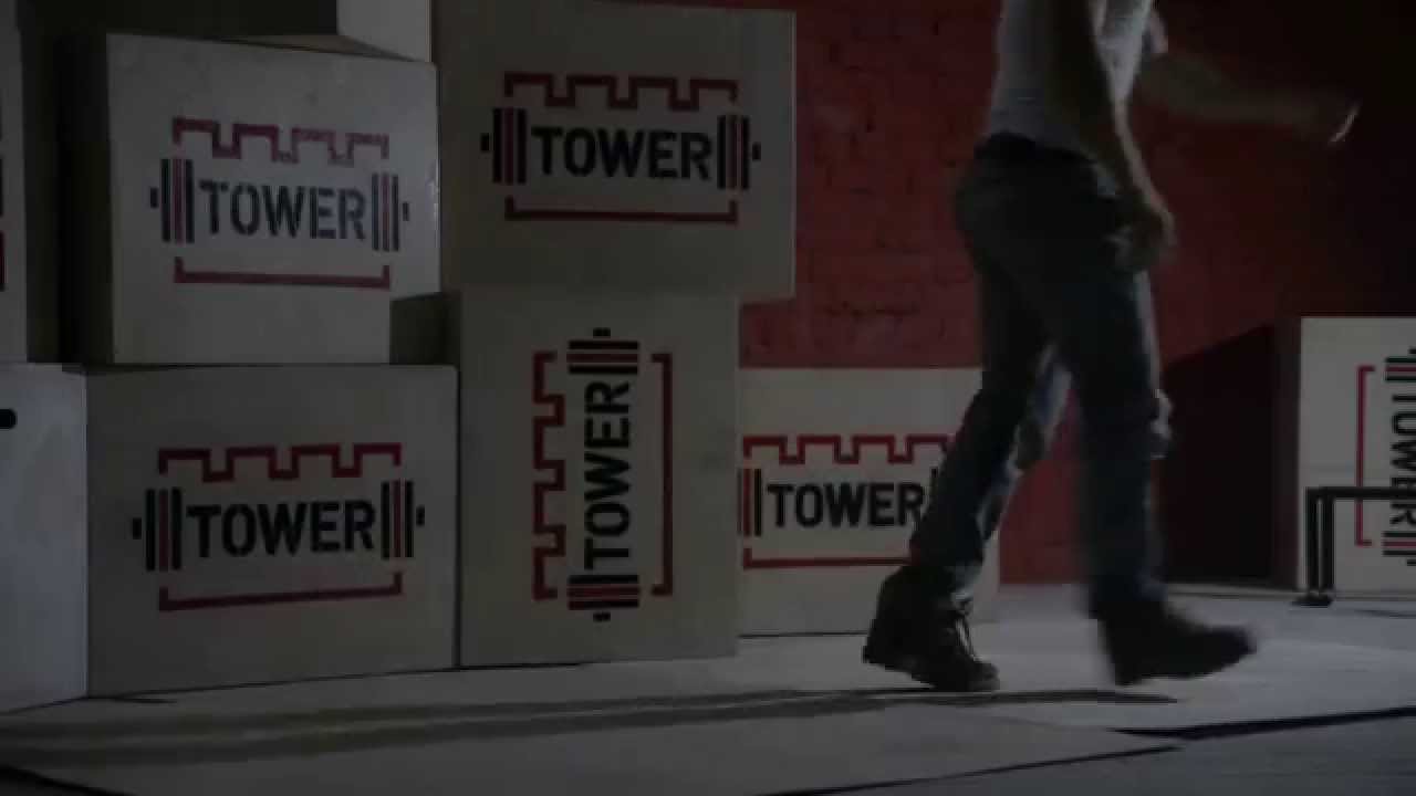 RED TOWER CROSSFIT. OPENING IN JULY 2015