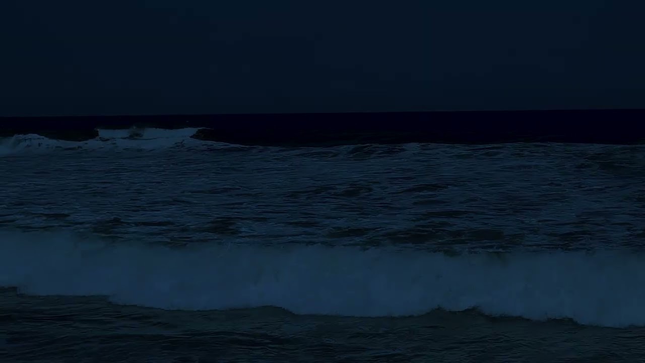 Deep Sleep Ocean Waves: Relaxing Coastal Ambiance to Drift Off Quickly
