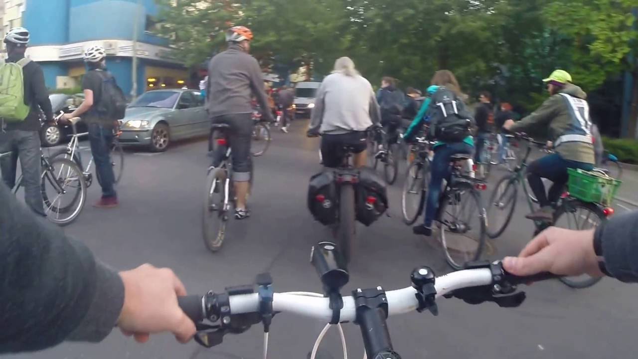 Critical Mass Berlin + Schlägerei
