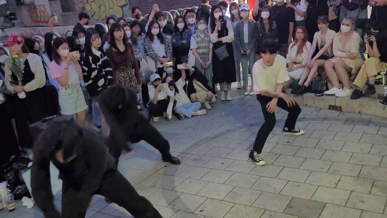 AQA 호랑이 홍대버스킹