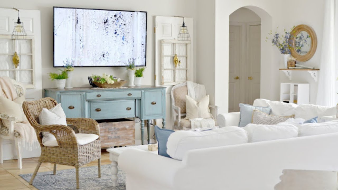 Gorgeous modern farmhouse summer style