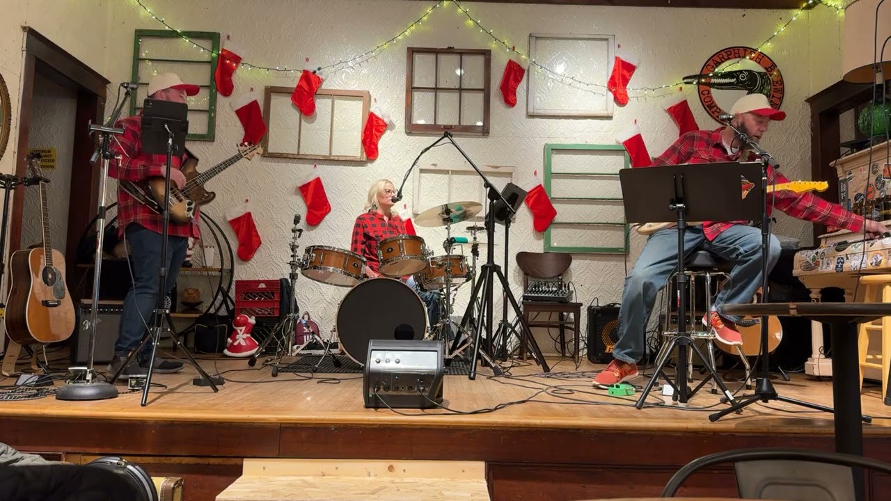 Lee Street at Garphish: Thurs, Dec 4, 2025 - Set Three