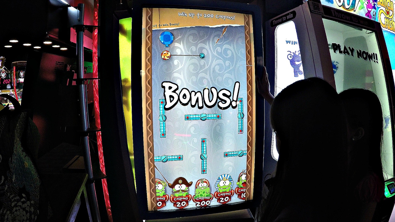 Let's Play Cut The Rope Arcade Game Rocky Versus Piper ゲームセンター