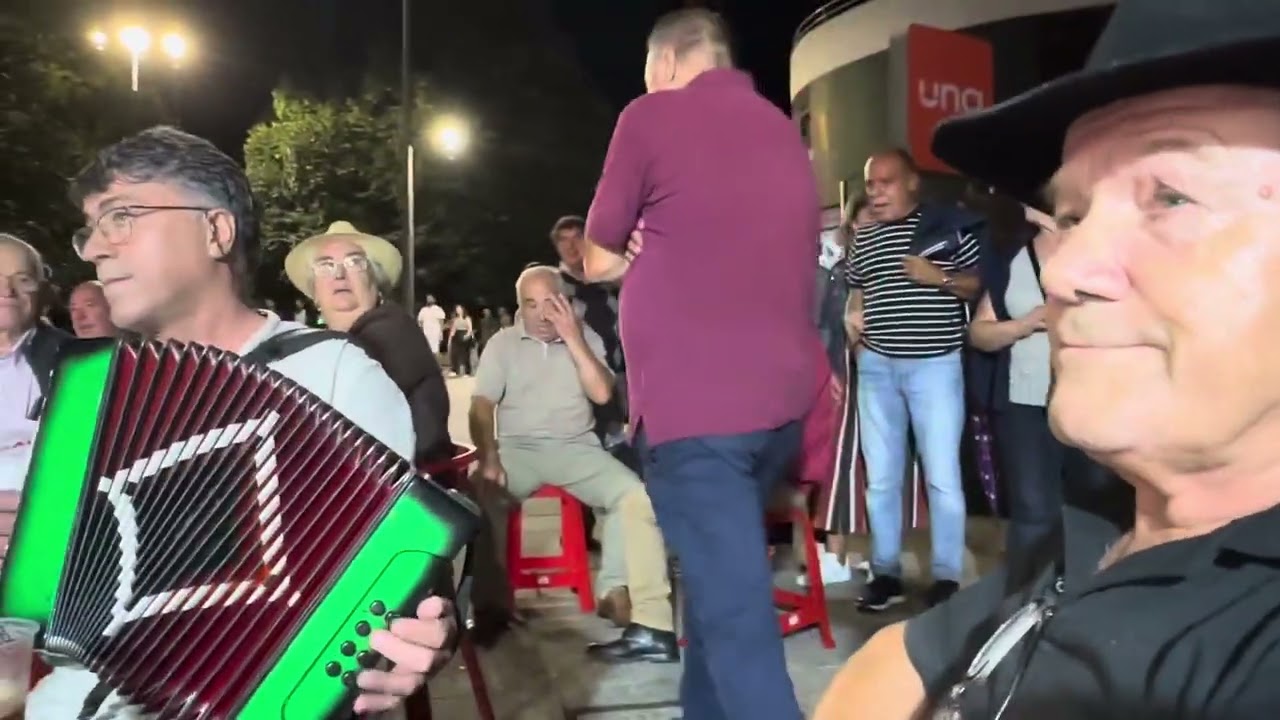 Desgarrada em fado corrido com o Aguiar e Lucas de Barcelos e o Anjinho nas Feiras Novas 2023 Lindo!