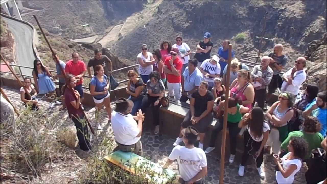 COMPARTIENDO TRADICIONES