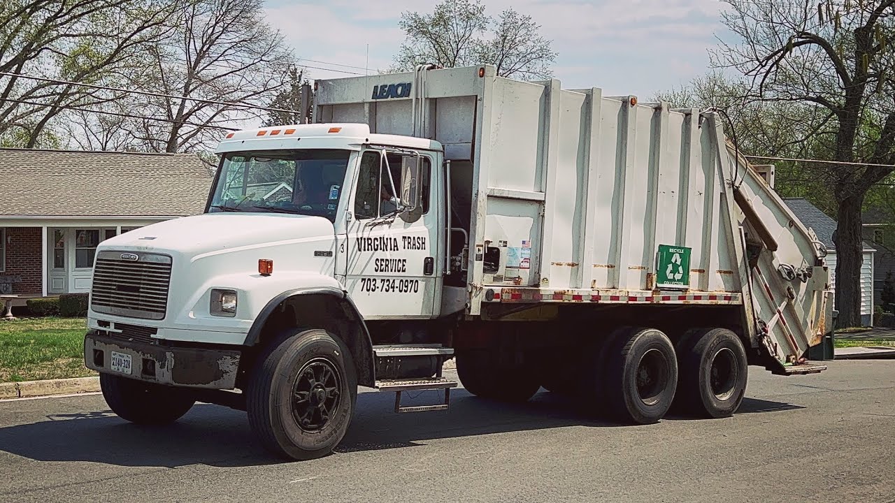Classic Freightliner FL80 Leach 2RII