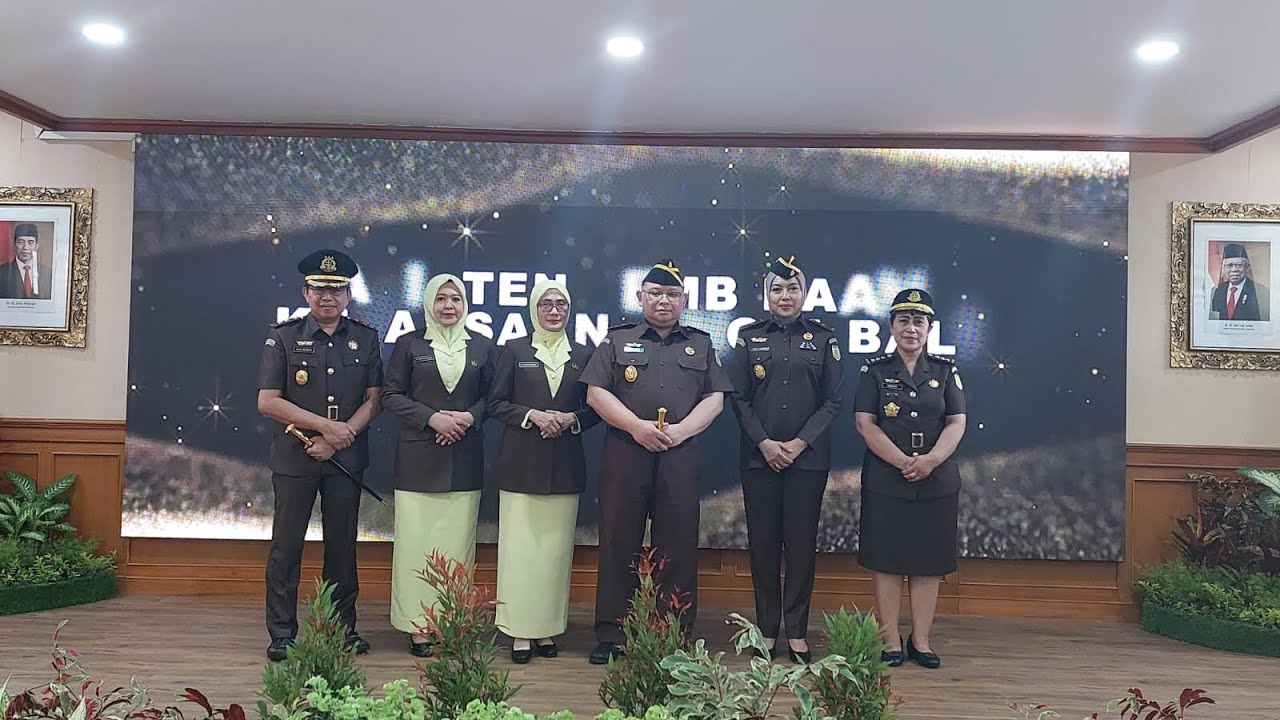 PELANTIKAN ESELON III DI LINGKUNGAN KEJATI BALI
