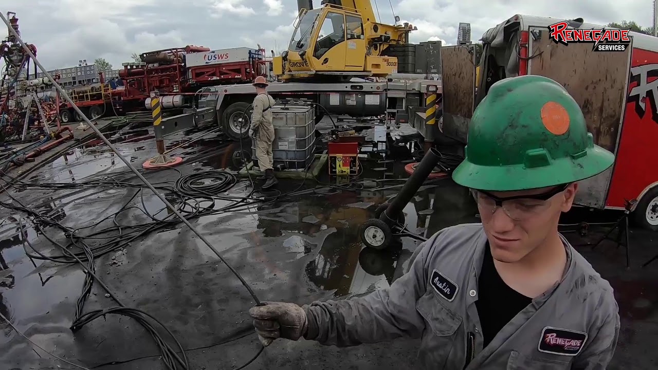 Renegade GoPro footage | Oilfield Workers on Site + Demonstration of Gunhandler Pipe Laydown Tool