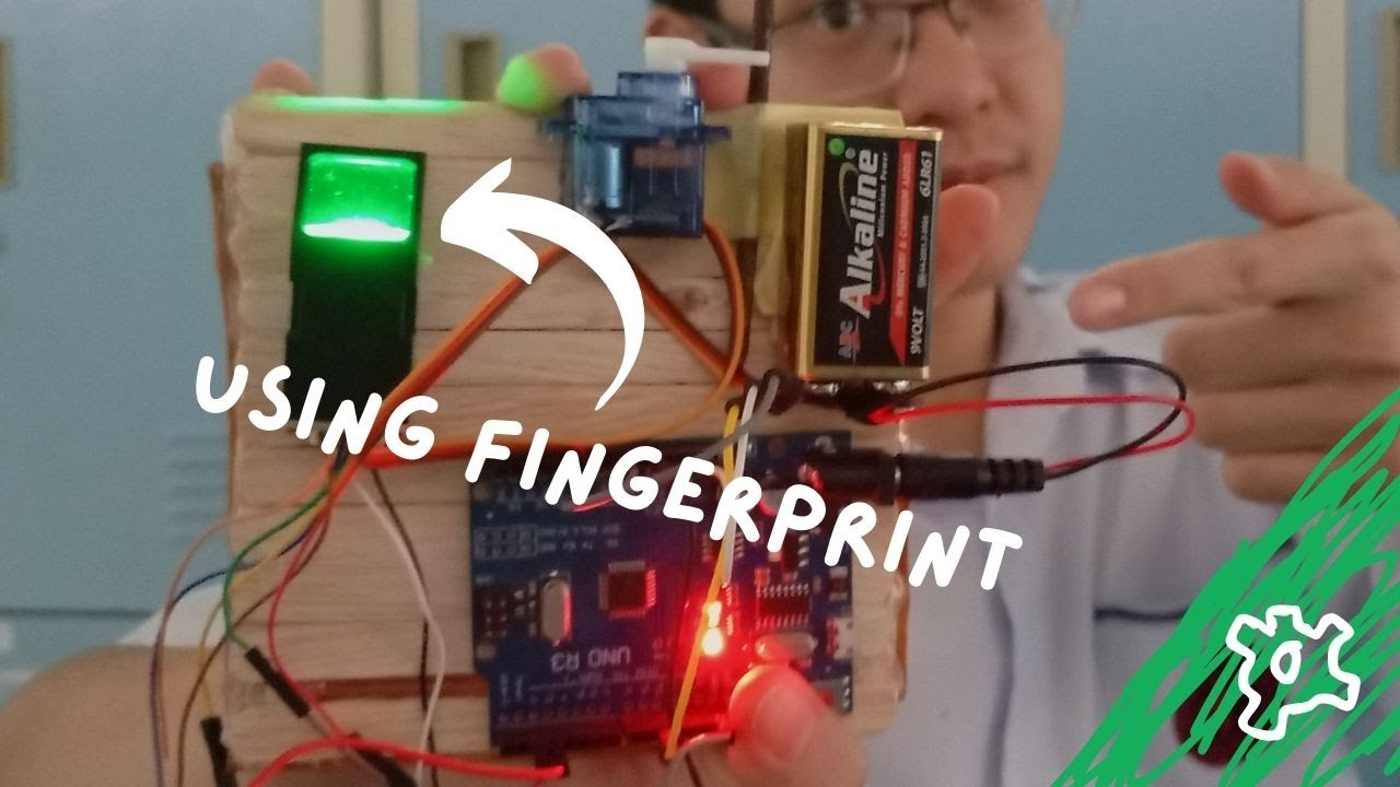 I made an arduino PADLOCK so nobody STEALS my stuff
