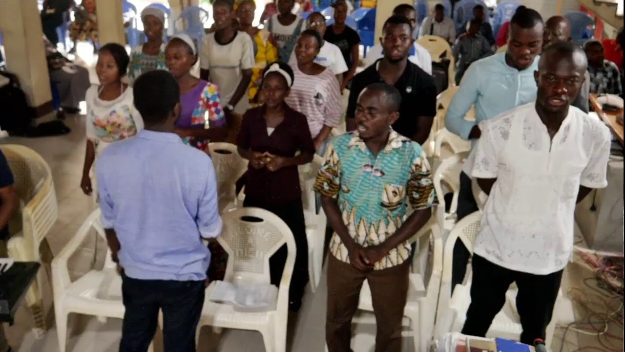 Pr&eacute;dication diffus&eacute;e en Direct depuis l'Assembl&eacute;e Locale de Kinshasa, R.D.Congo