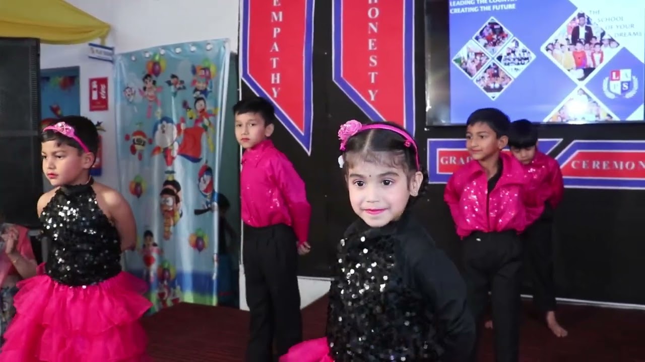 Watch our young stars light up the stage at the Graduation Day in LAPS! kalanwali