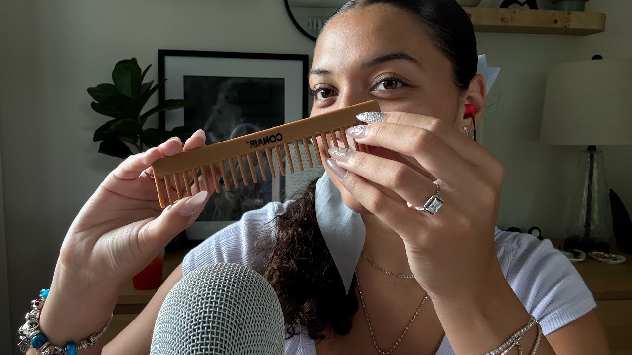 ASMR tingly textured scratching 🩵