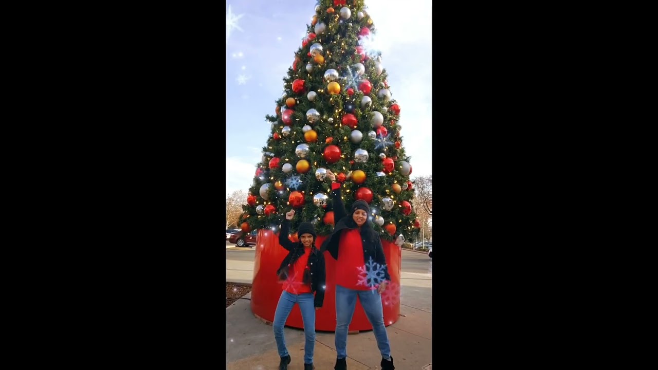 [California] Happy Holidays😊 #christmas #mummyandme |HaveahappyHolidaySong  |#jinglebells