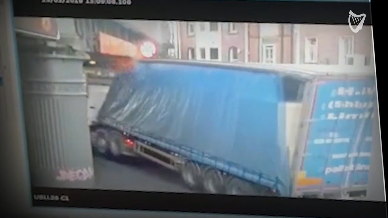 VIDEO:  Footage of Truck crashing into Train Line at Connolly Station