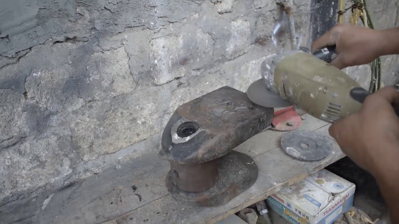 تحويل قطعه من محرك شاحنه الى سندان بطريقه سهله وبسيطه l turned truck engine came shaft into anvil