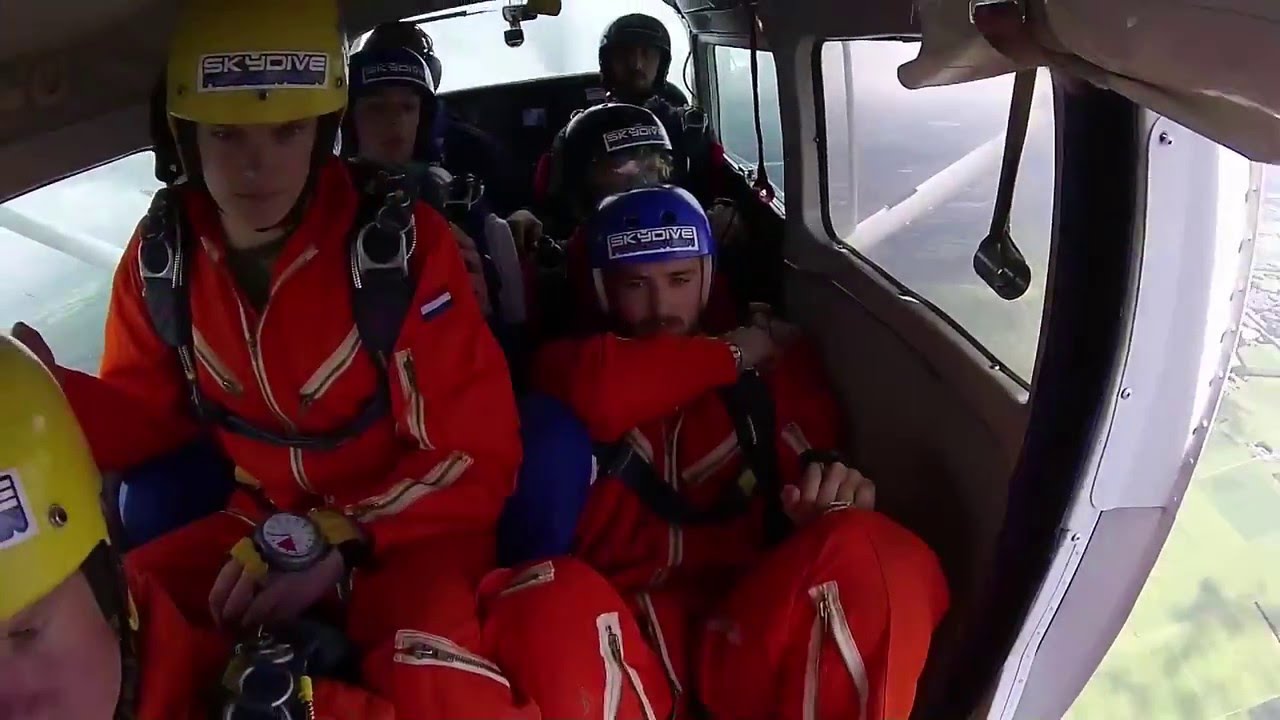 Static Line Parachute exits // Hoogeveen PCEH // Skydive