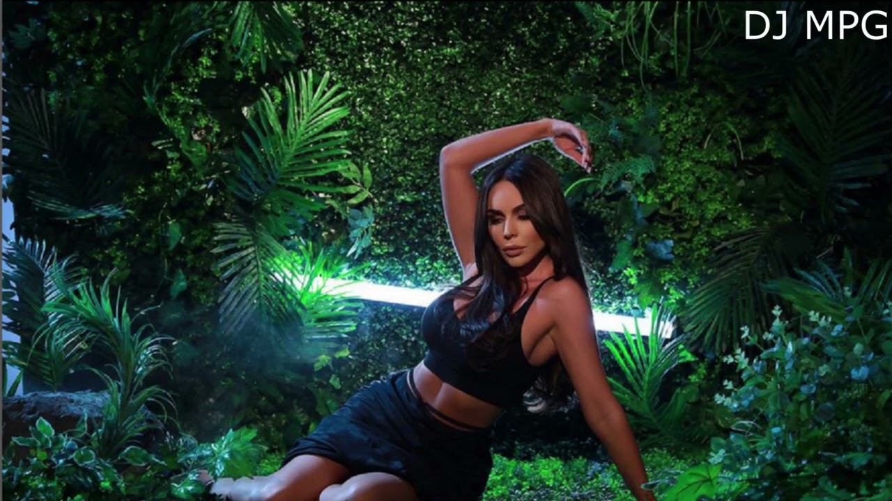 ALISIA MEGAMIX (2023)