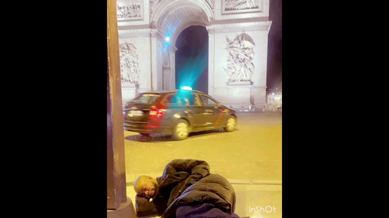 ELENGI YA POTO ELALISI LEKETCHOU LIBOSO YA ARC DE TRIOMPHE