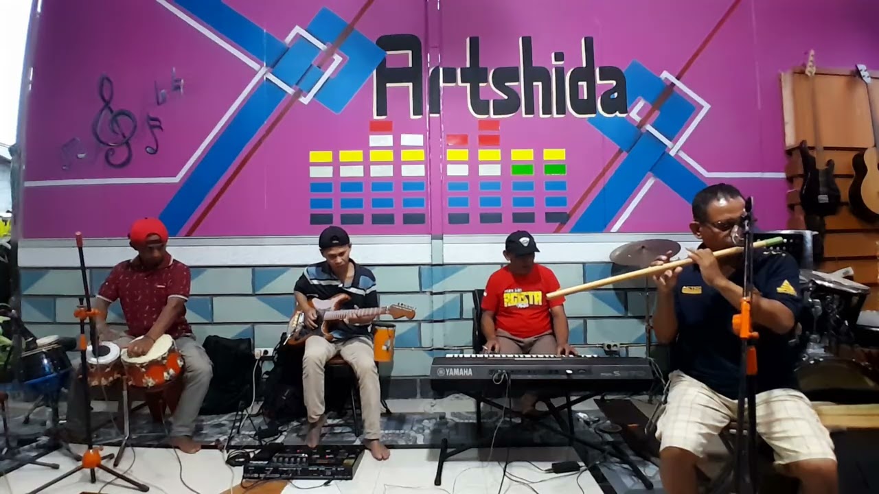 Sengaja .#artshida #...cek sound 