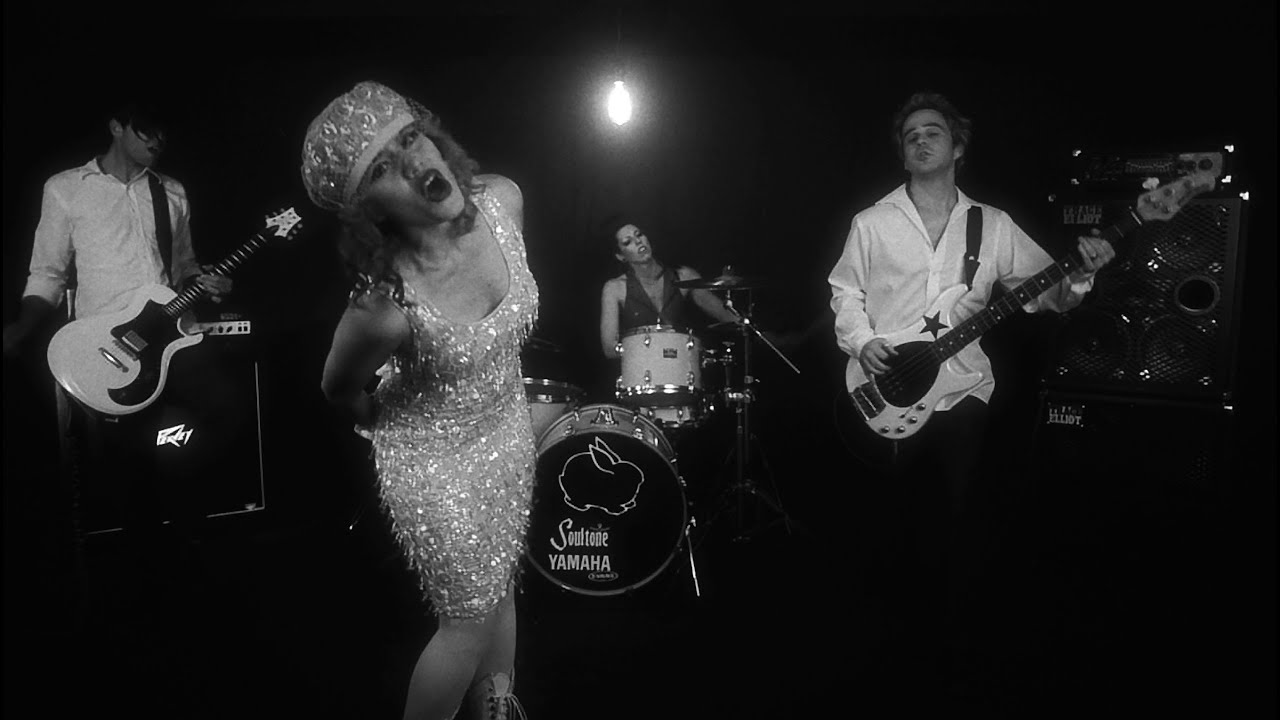 ALLISON IRAHETA + HALO CIRCUS 