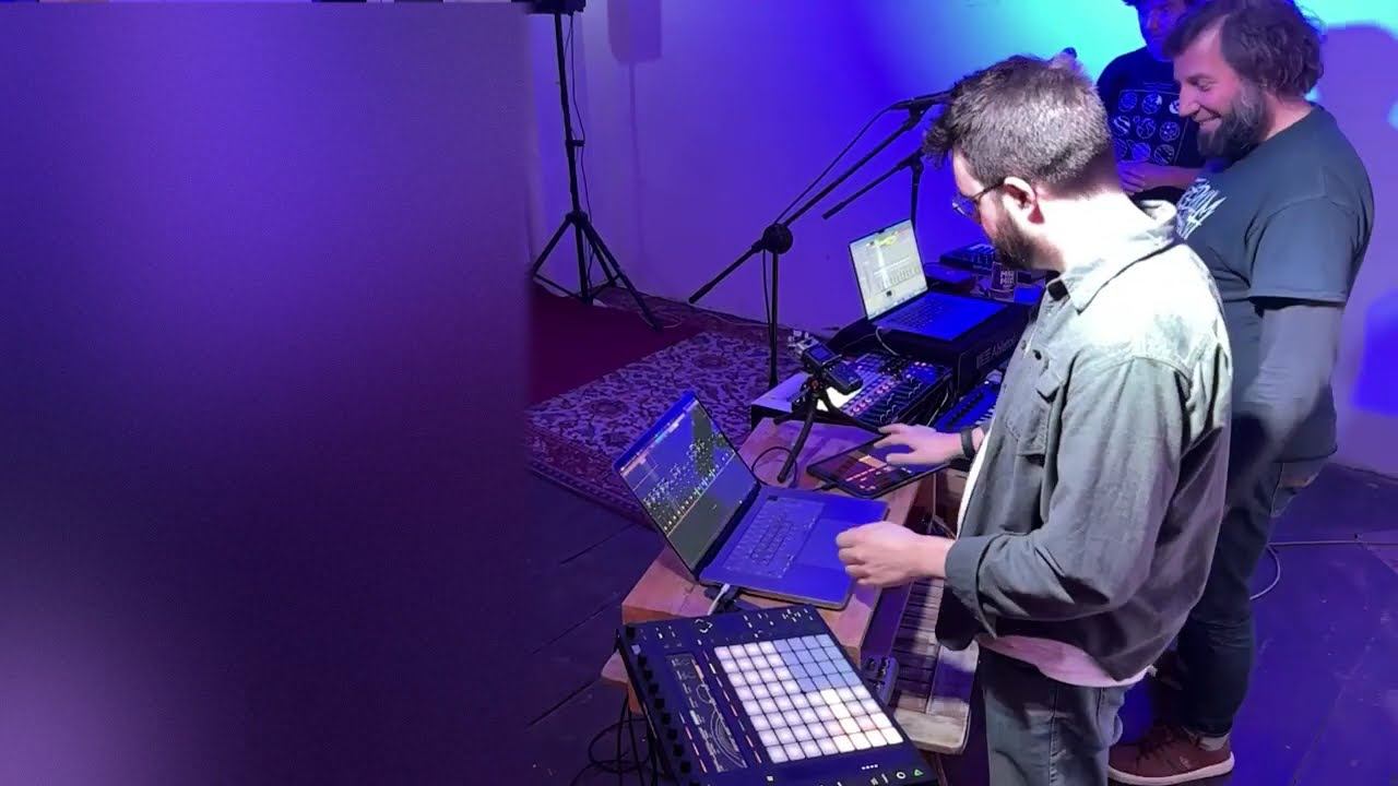 improvised live set from Kulturpalast Wedding, Berlin 12/10/2024