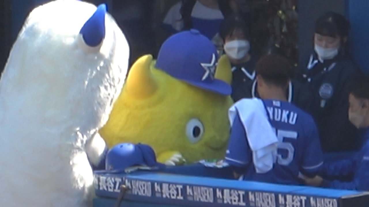龍空のことが好きすぎるチャピー、持ってきたタオルに龍空のサインをおねだり (2023/04/09)