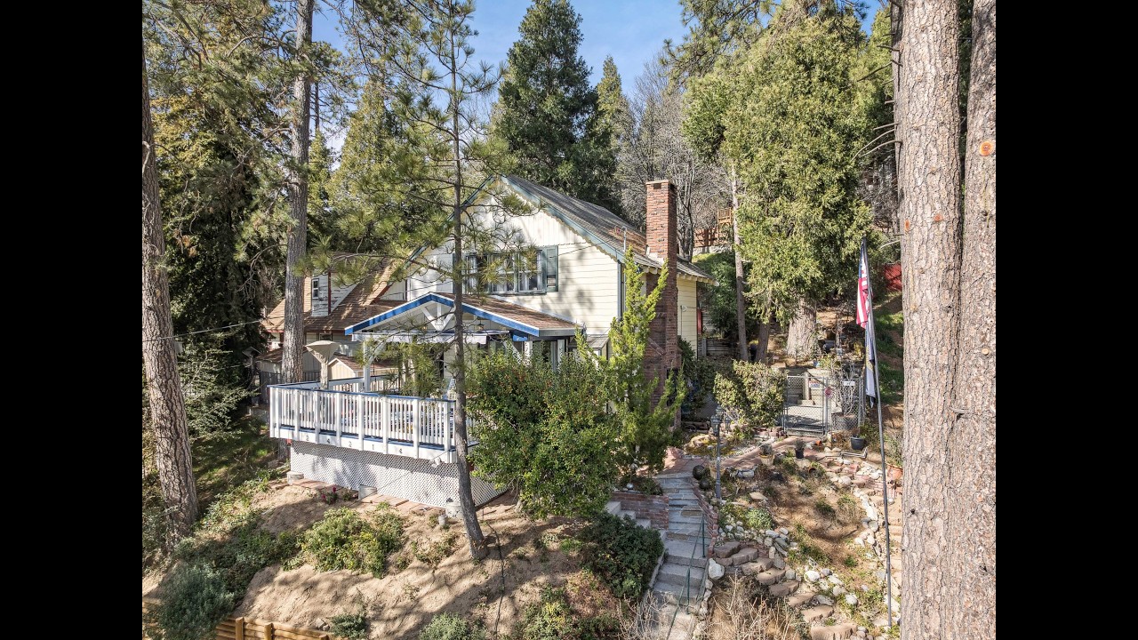 24214 Zurich Dr, Crestline CA - FP