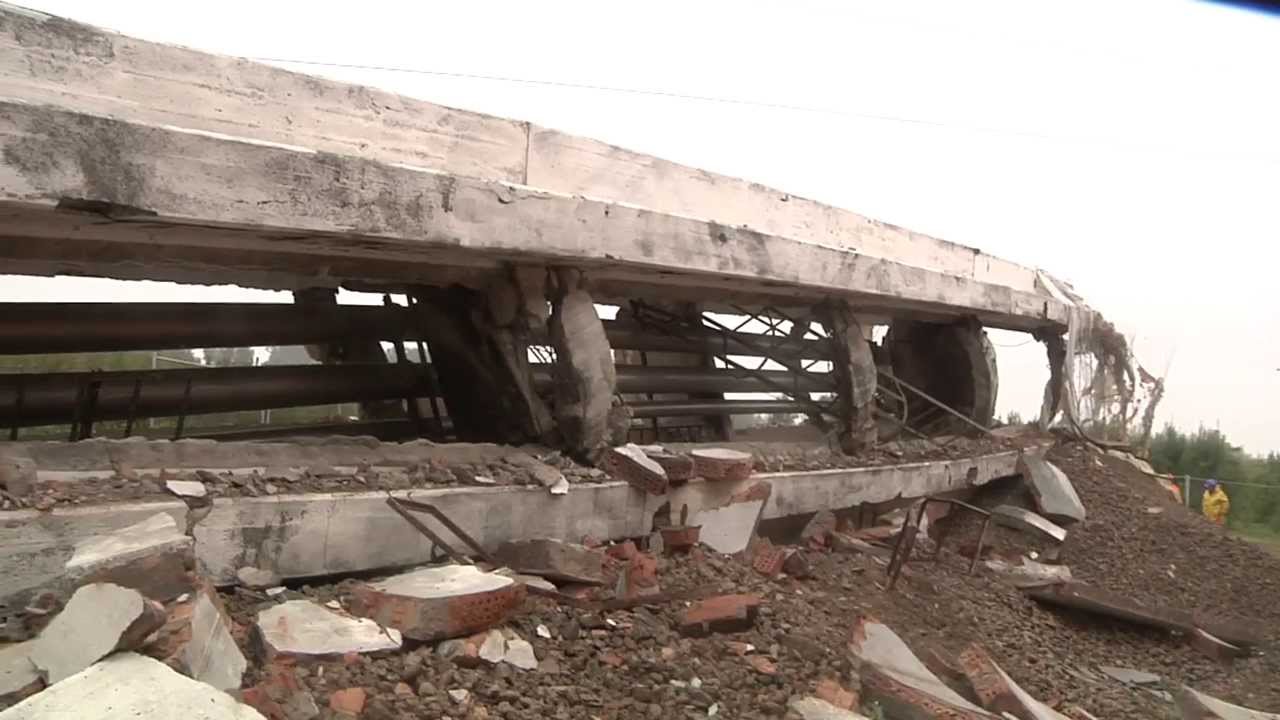 Demolizione torre acquedotto di Lesignana