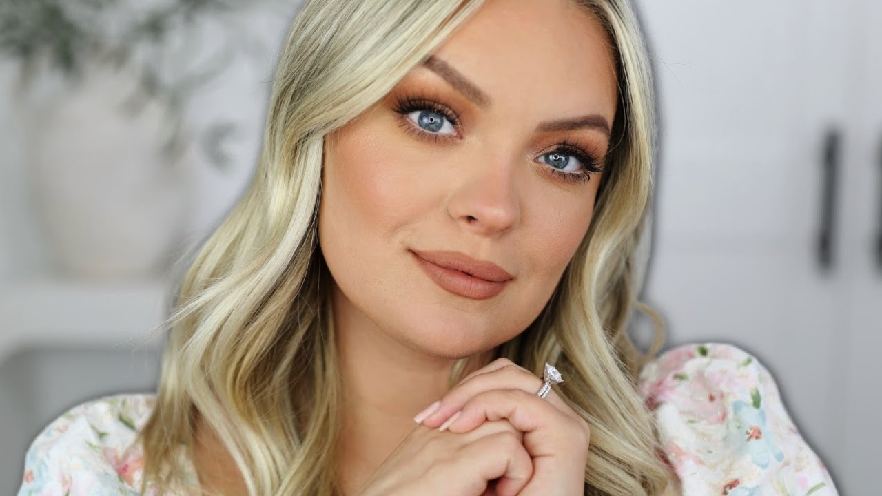 HOW TO APPLY FOUNDATION FOR A FLAWLESS FACE! Hacks, Tips & Tricks for Beginners | Brianna Fox