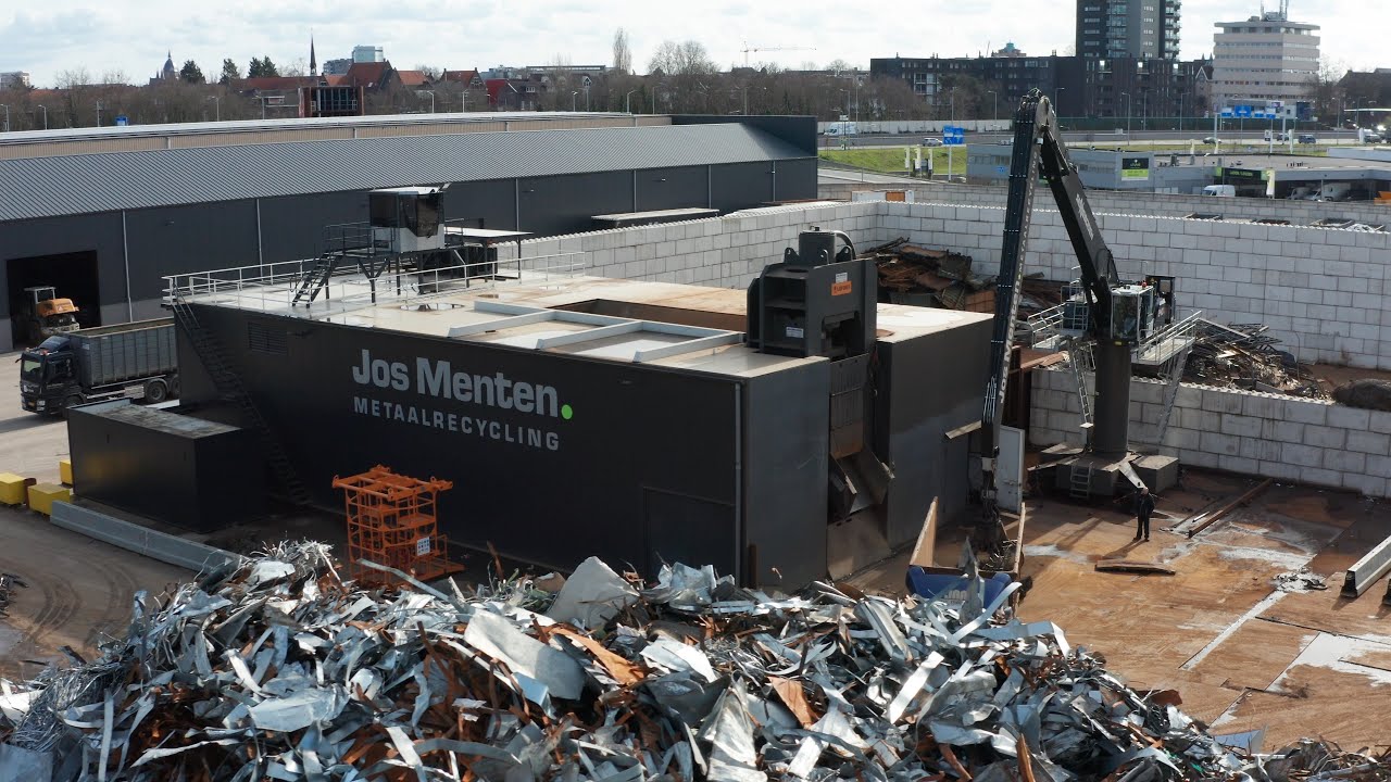 Monster scrap metal shear LEFORT® KOLOSS 2000T