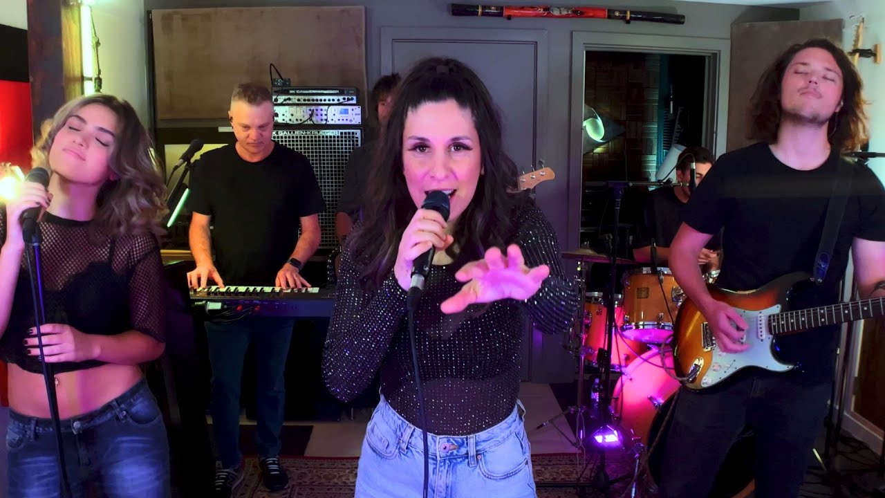Jesse J 'Domino'| Live Band Performance | Sing it Live