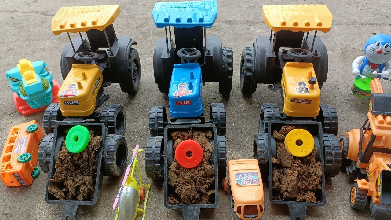 बच्चो! Helicopter हमारे mini tractor के tyre लेकर कहाँ चले गए . Toy wala video.cartoon toy video 