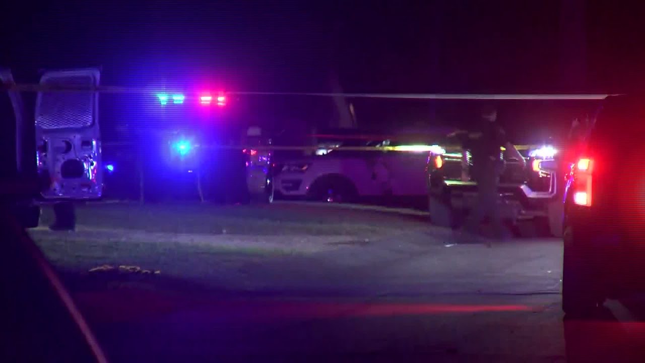 Large police presence at Dade City park