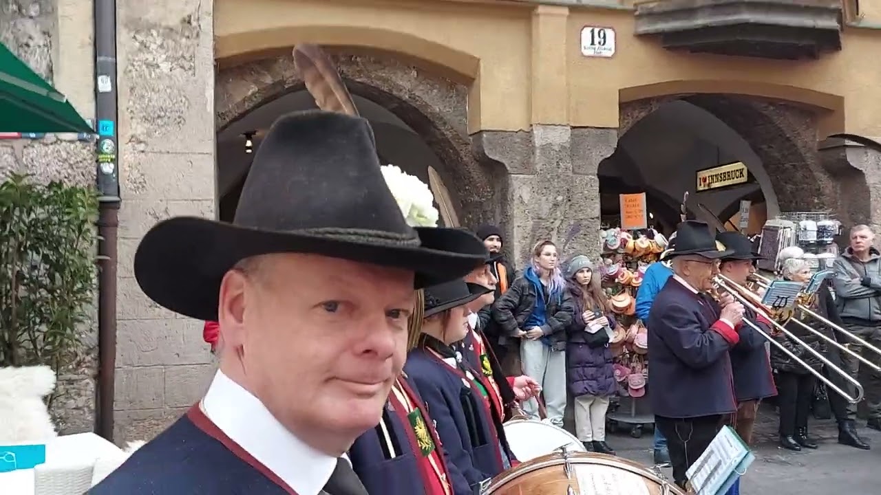 Offezelle Eröffnung des Ostermarrkts Einmarsch mit der Stadtmusikkapelle Hötting 09.04.2022