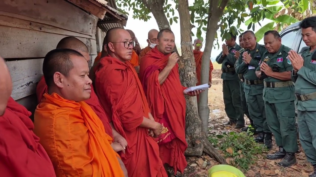 ជូនថវិកាដល់កងទ័ពការពារព្រំដែនក្រោមជំនួយឧបត្ថម្ភមូលនិធិខ្មែររដ្ឋផែនស៊ីវិនញ៉ា និងរដ្ឋនូជើស៊ីវគ្គ៤