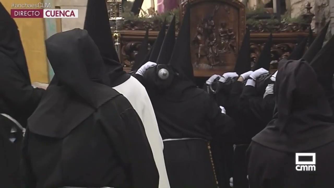 En Viernes Santo por la tarde vivimos la Procesión del Calvario en la capital conquense
