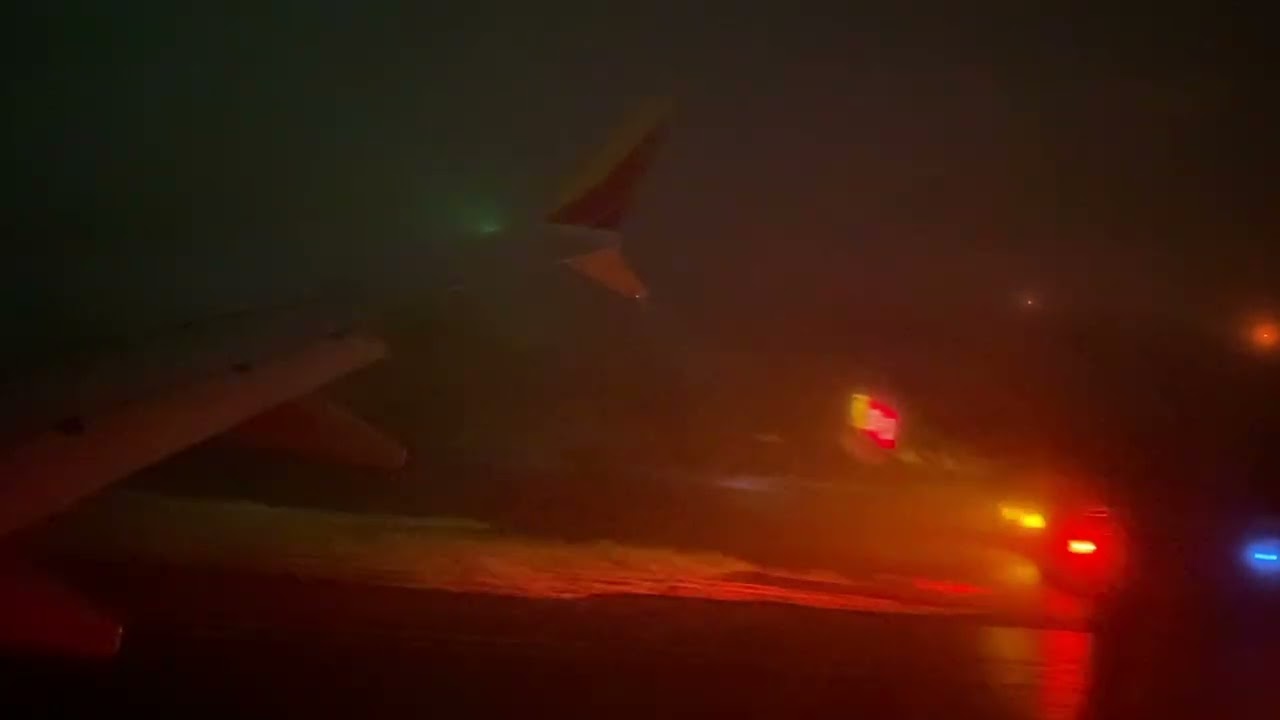 Southwest 737 Max 8 Night Approach @ Spokane (KGEG)