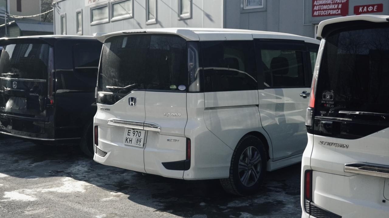Почему Honda отказалась от двери WAKA-WAKA на новом STEPWAGON? Север ДВ