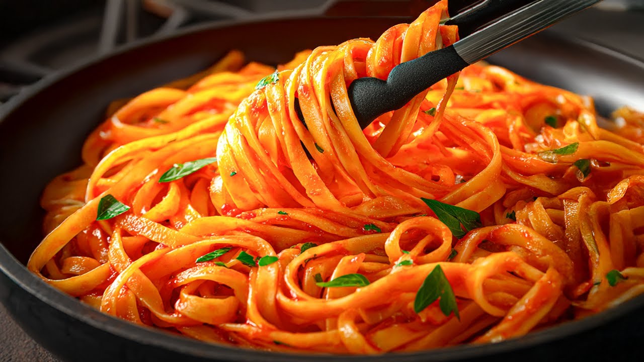 Niesamowicie pyszne tagliatelle w 10 minut! Prosty i smaczny przepis na makaron na kolację!