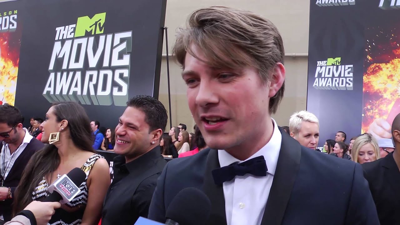 Taylor Hanson Talks New Music at 2013 MTV Movie Awards