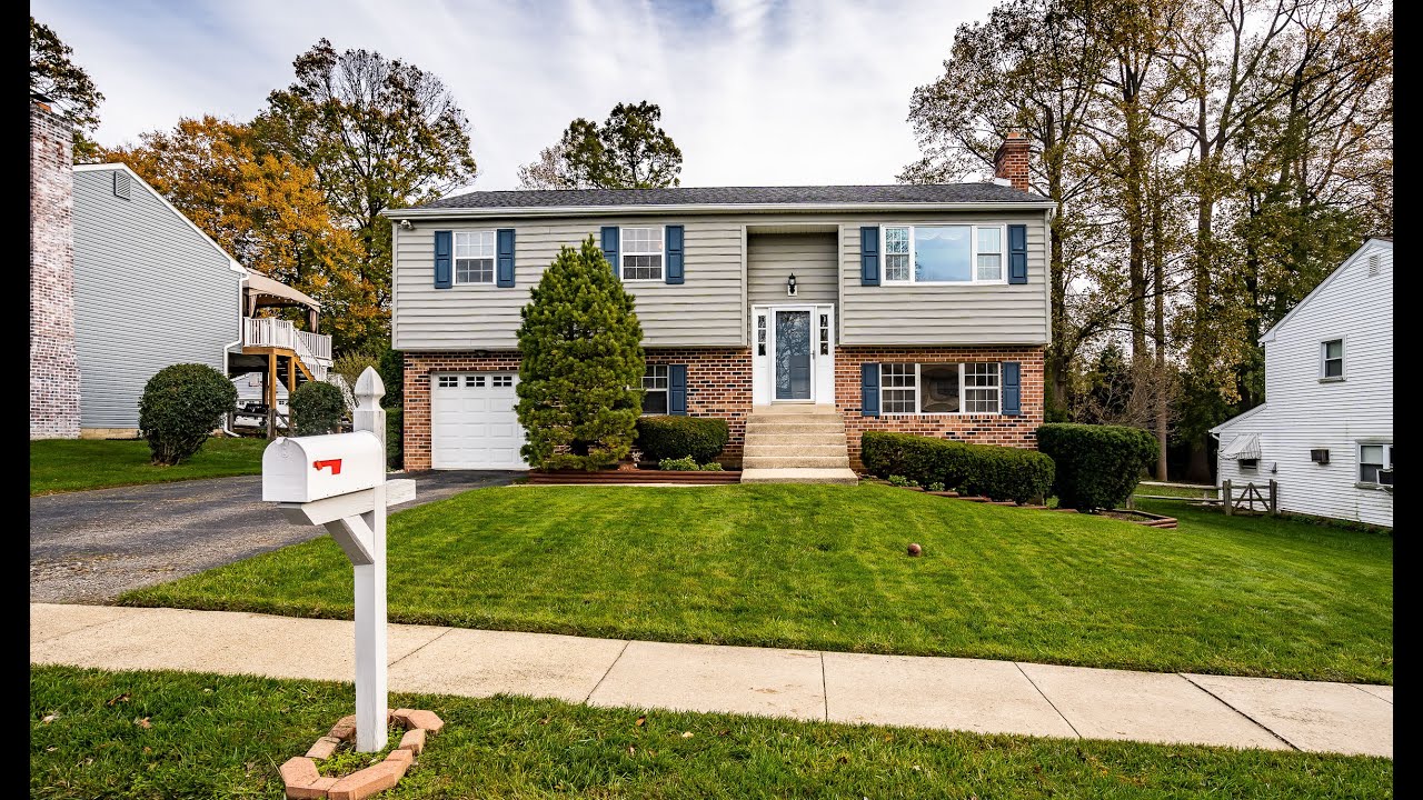 17 Jennifer Ln | Beautiful Home In Aston, PA 19014 | Michael Wilson Real Estate