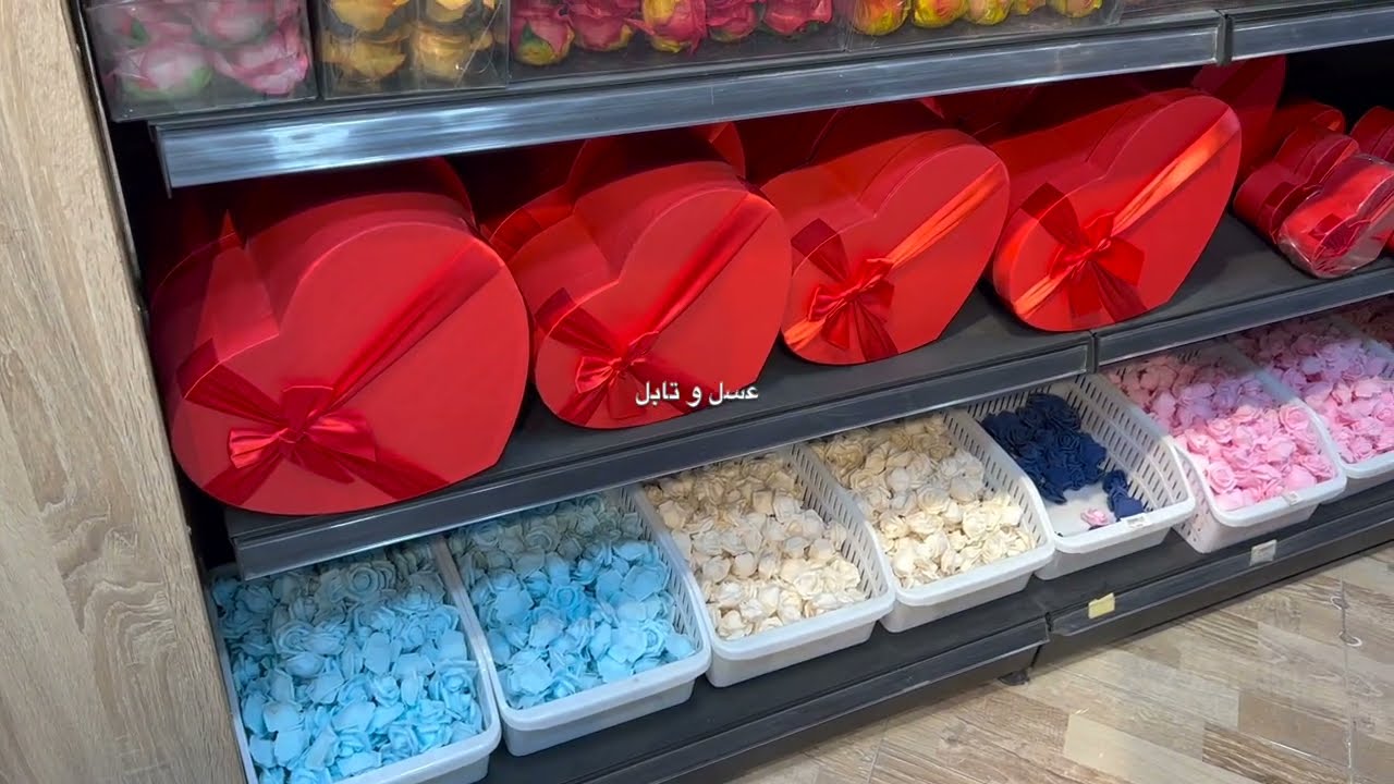 جولة في محل مسك الليل في قسنطينة كل ما يخص الحلويات و التزيين موجود فيه