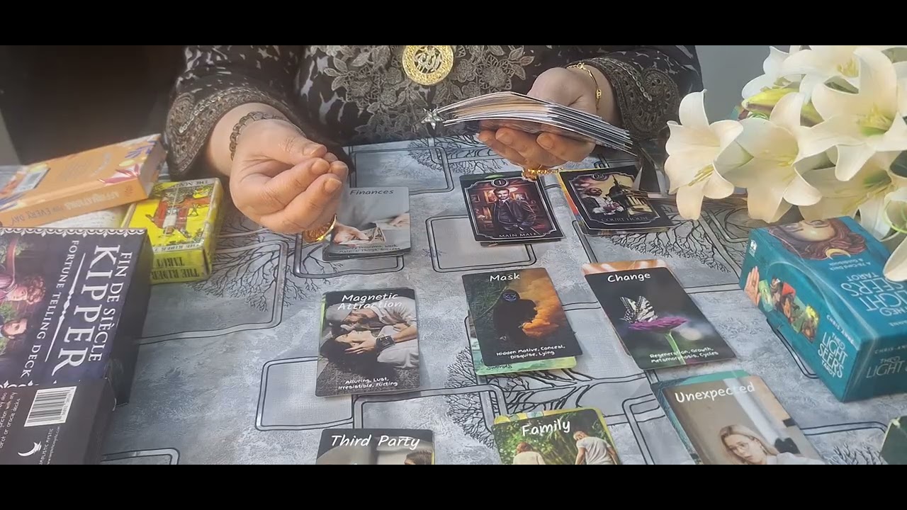 SOMEONE WAITING FOR YOU FROM CRAZY THIS IS YOUR SOULMATE 💍🥰TIMELESS,COLLECTIVE,URDU,TAROT READING.