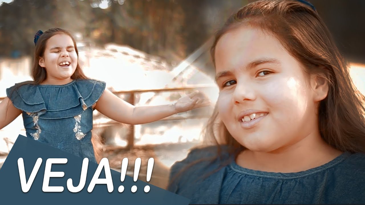 COMO É LINDO VER ESSA CRIANÇA LOUVAR!!! Andressa Vyctória -  Adorarei (cover)