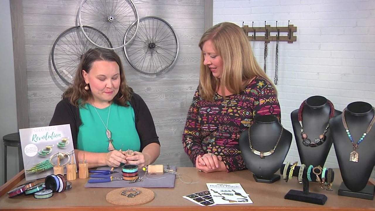 Learn how to knit with wire on Beads, Baubles and Jewels with Sara Oehler (2704-1)