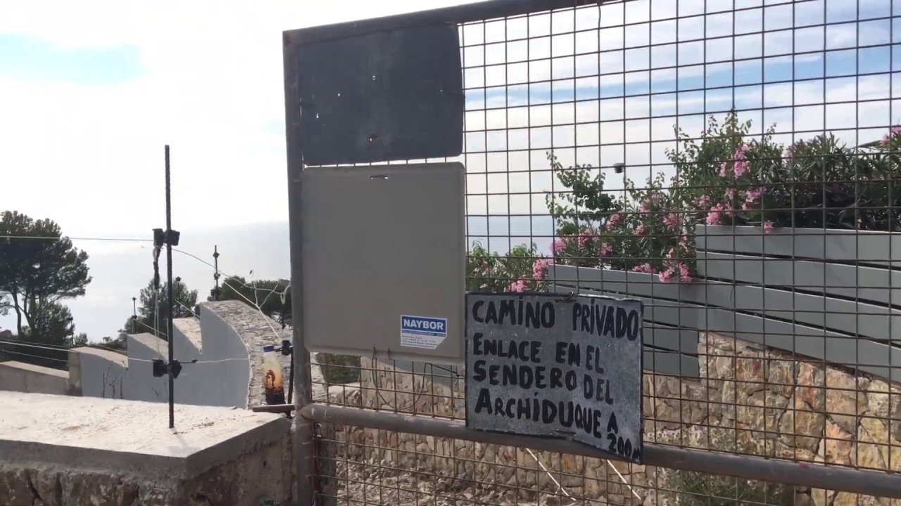 Caminos p&uacute;blicos cerrados por los ricachones que se creen dios