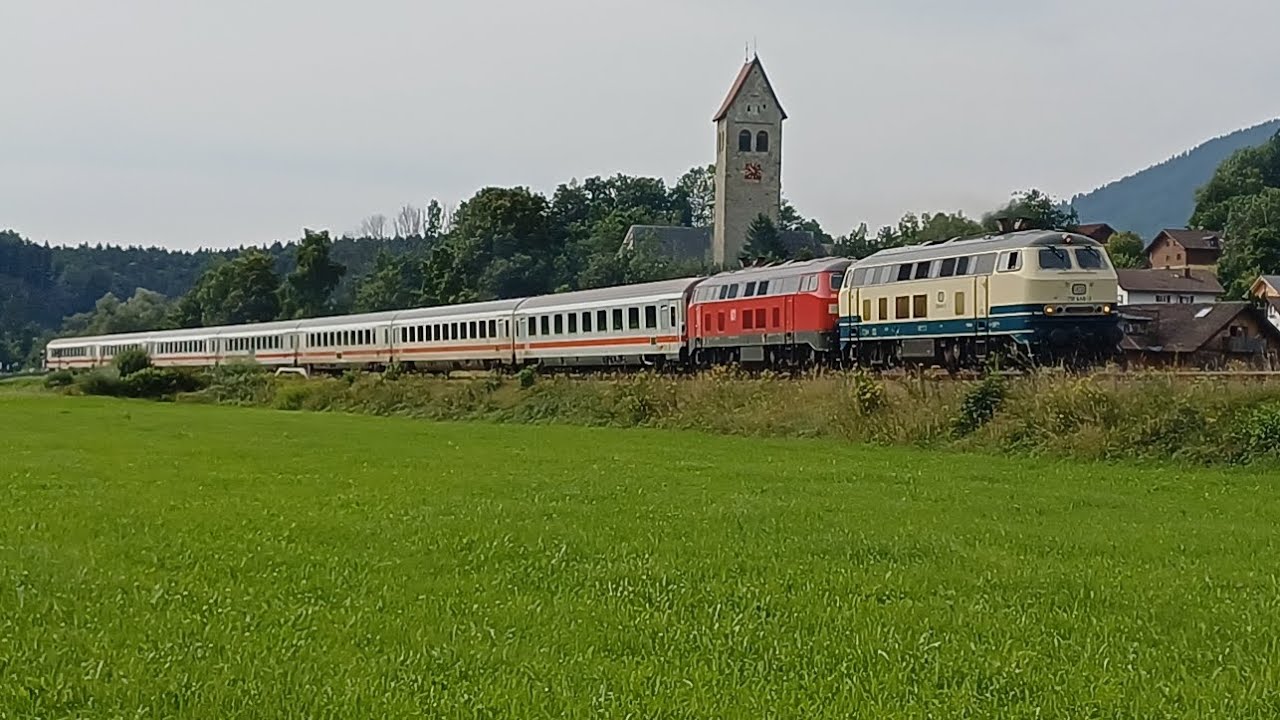 BR 218 mit IC's im Allgäu: 218 446 + 218 411 und die Mühldorfer BR 218 421