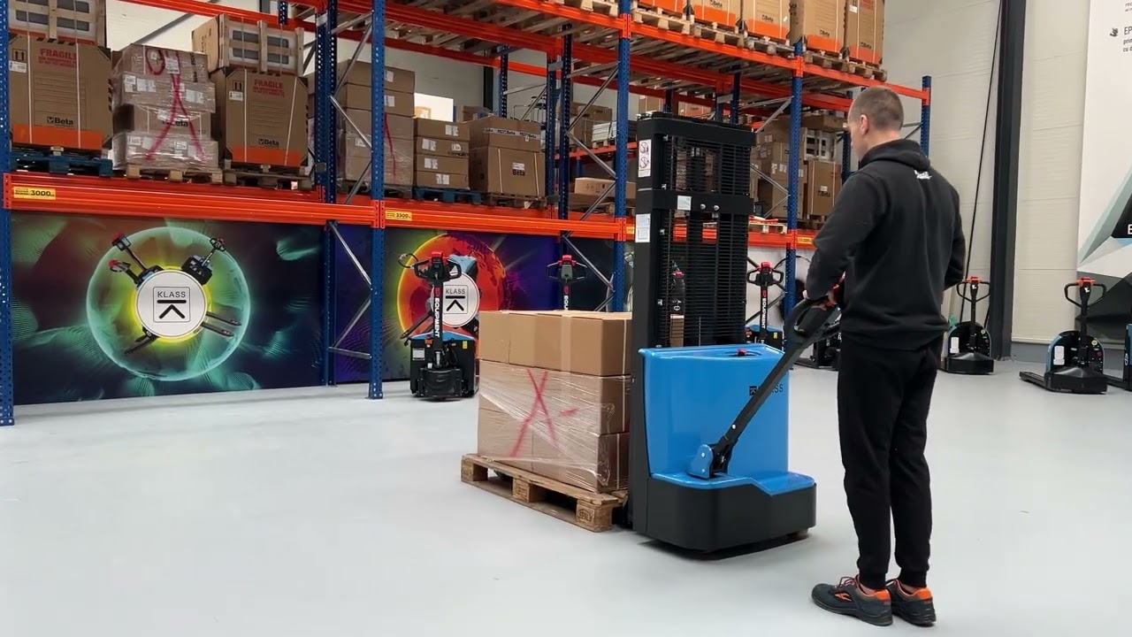 QDA12EL25, Stivuitor electric pietonal 1.200 kg, inaltime maxima de ridicare 2.500 mm